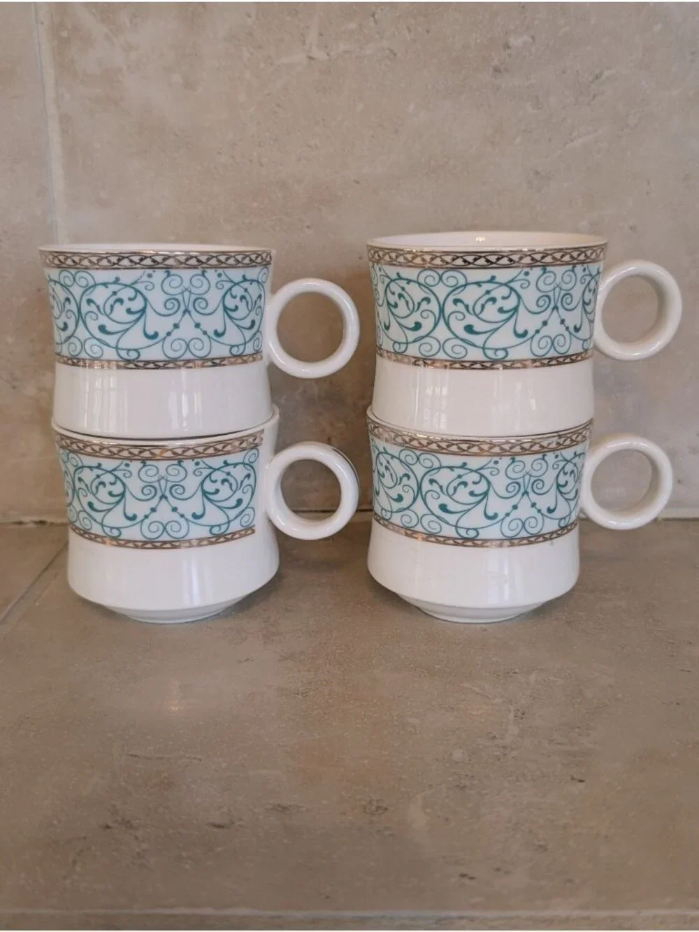 Set of 4 Wedgwood Florentine Turquoise Teacups Gold Accents Demitasse MCM